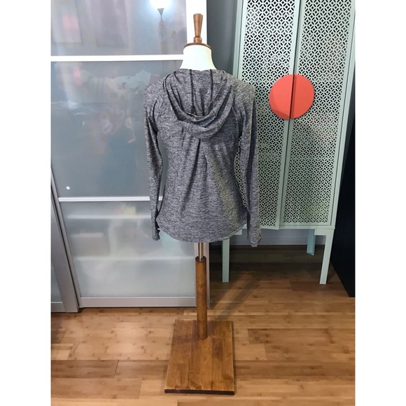 Athleta Pacifica Pleated Jacket in Heathered Grey - Picture 2 of 8